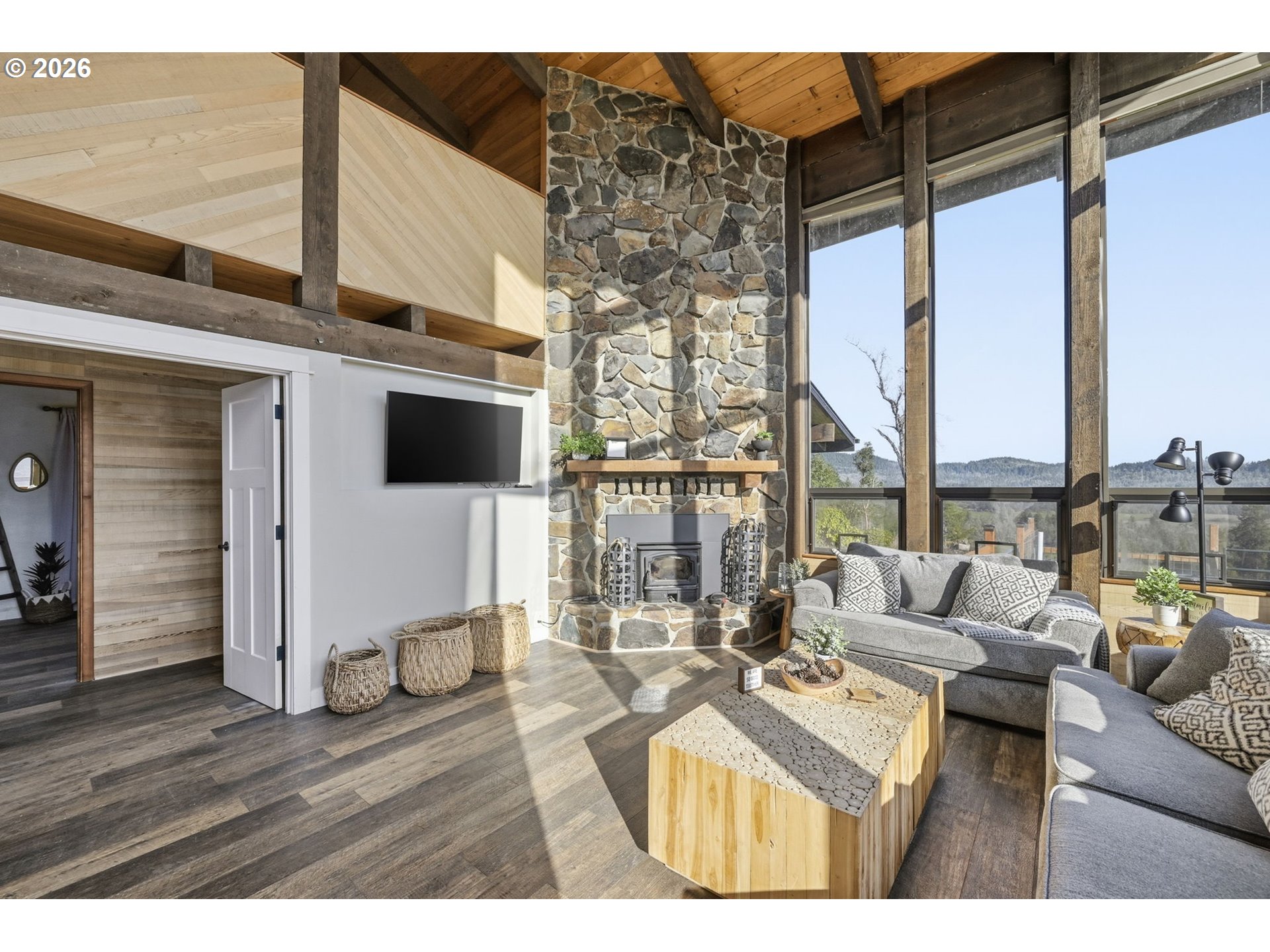 31149 Camas Swale Road Creswell, OR 97426 - Photo 7 of 48