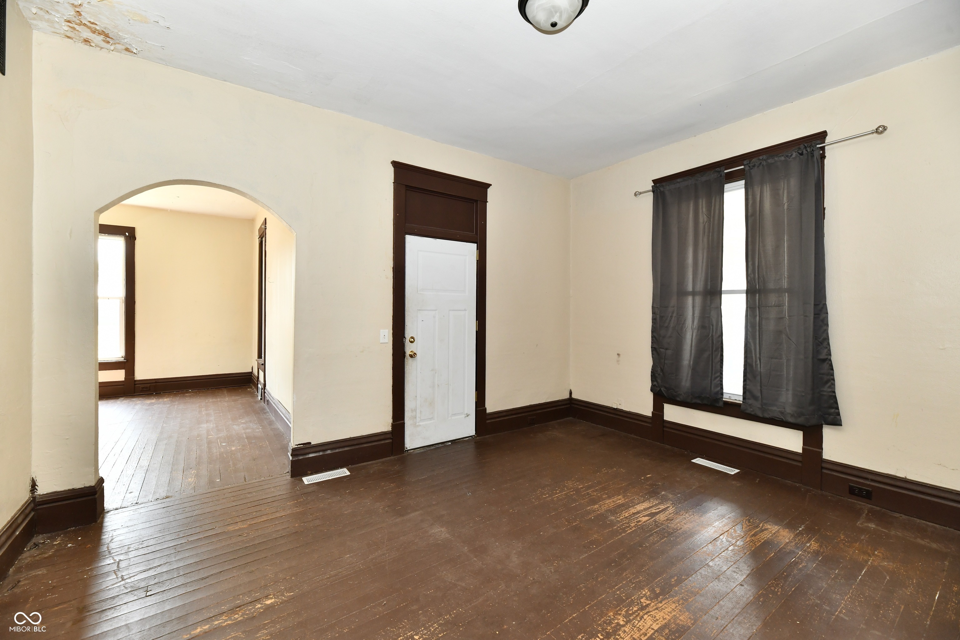 208 East Sherman Street Windfall, IN 46076 - Photo 9 of 21