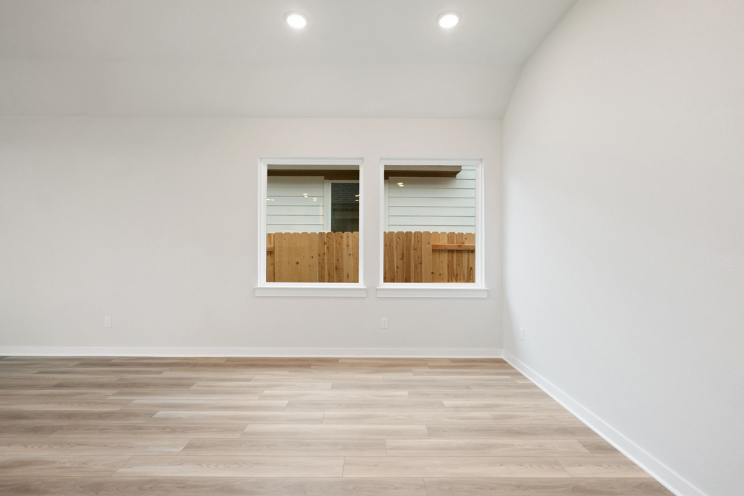 16201 Smithers Road Manor, TX 78653 - Photo 14 of 40 a view of an empty room