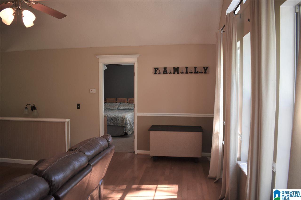 195 Mountain Oaks Vly Road Warrior, AL 35180 - Photo 4 of 23