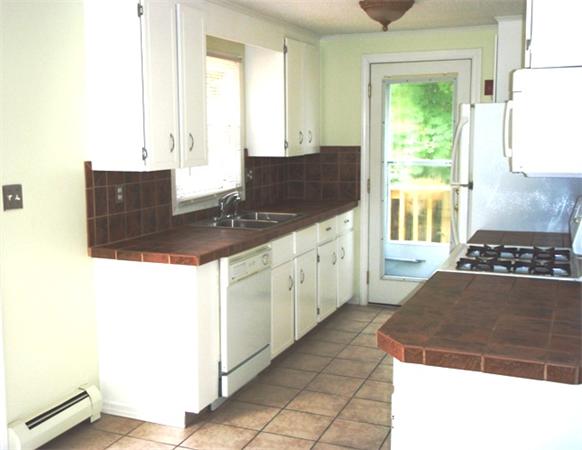 171 Totman Road Lowell, MA 01854 - Photo 6 of 12 Gallery Image 6