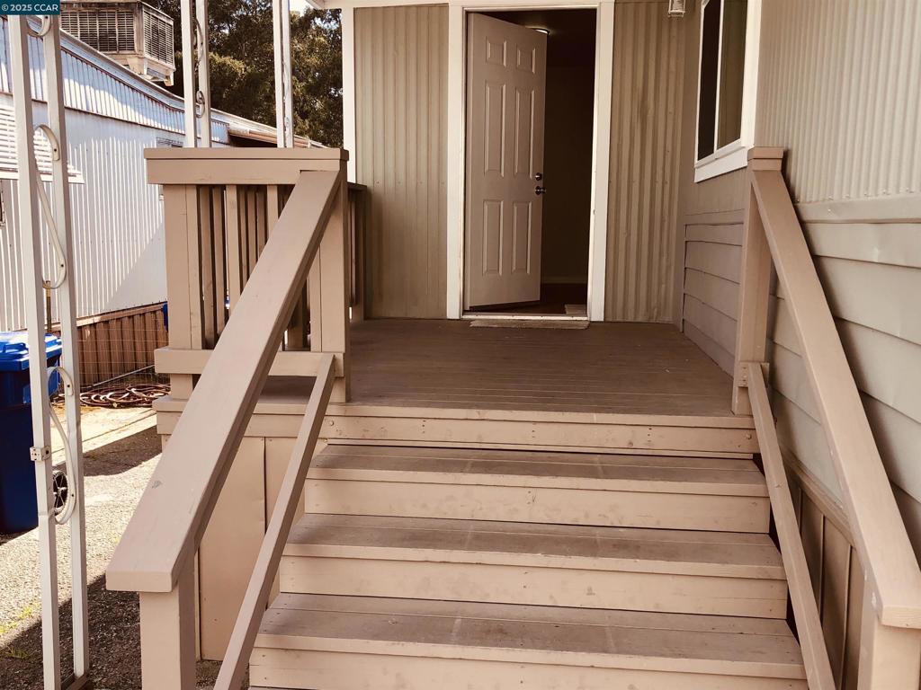 4556 Appian Way El Sobrante, CA 94803 - Photo 2 of 16 a view of entryway