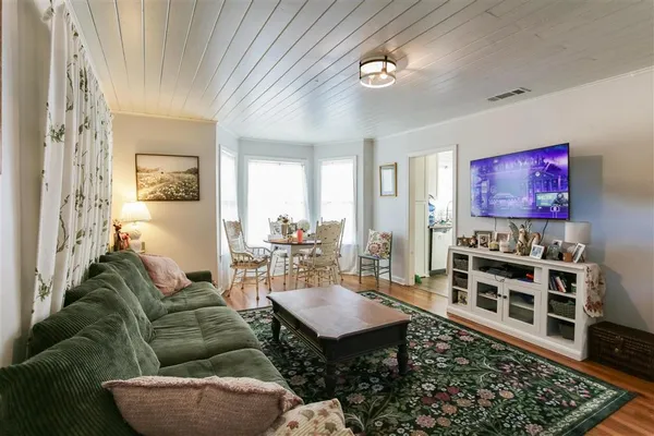 $180,000 | 3809 Common Street, Lake Charles, LA 70607