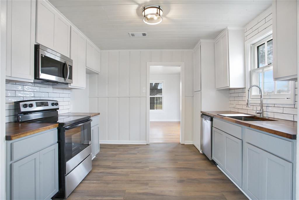 3809 Common Street Lake Charles, LA 70607 - Photo 5 of 15