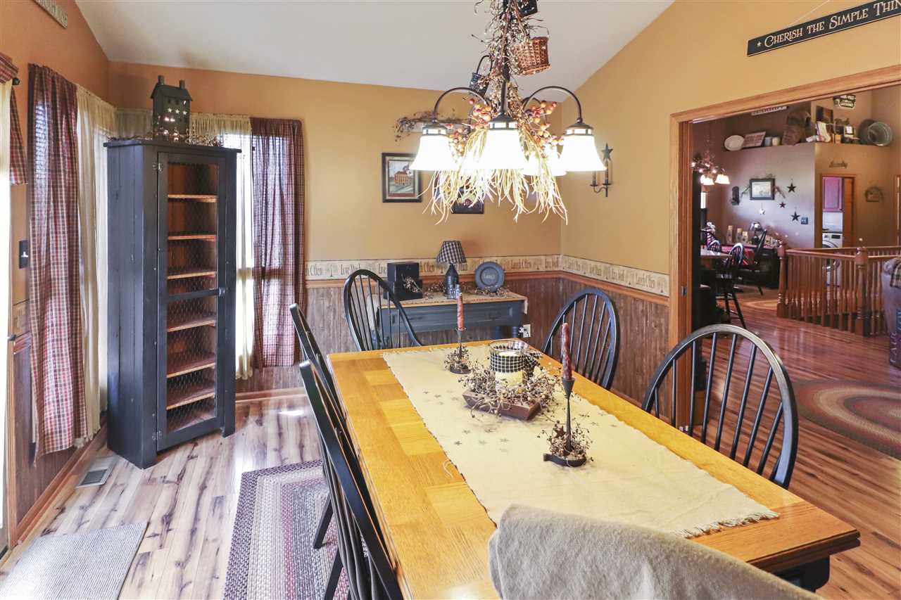 10088 East Shagbark Lane Rochelle, IL 61068 - Photo 10 of 25 Gallery Image 10