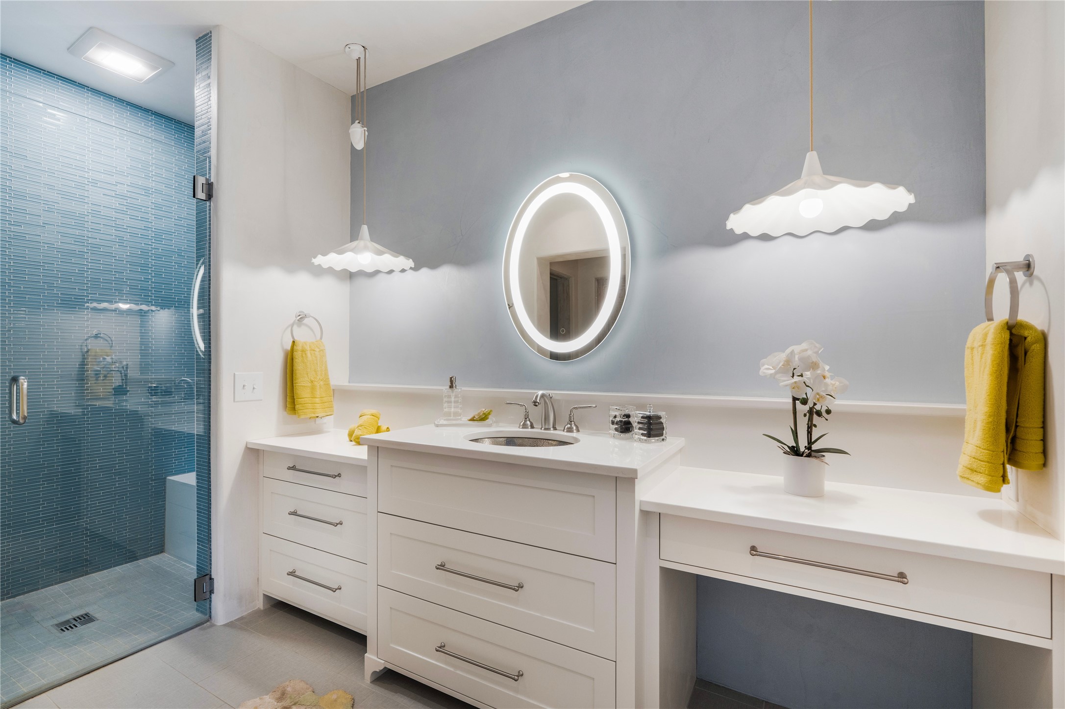 86 Droege Road Santa Fe, NM 87508 - Photo 10 of 37 Guest Suite Bathroom 1