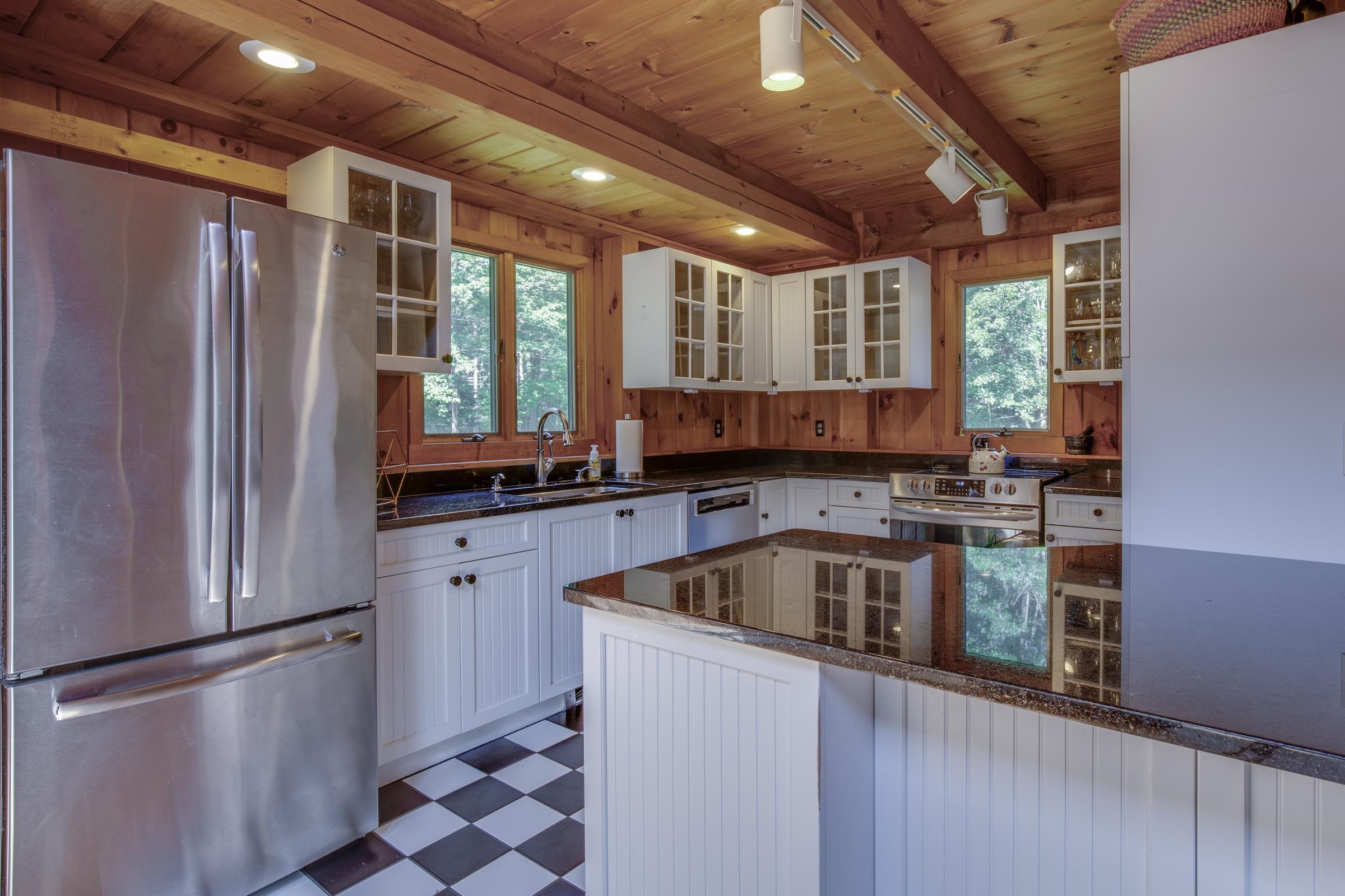 361 Barts Hill Road, Unit 4 Killington, VT 05751 - Photo 5 of 35 Gallery Image 5