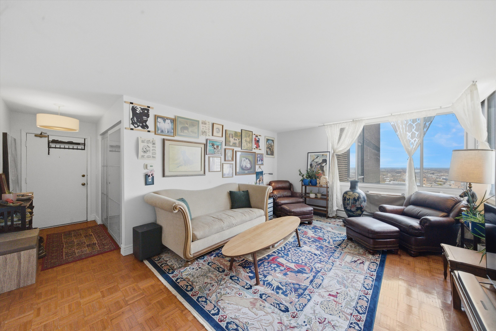 6325 North Sheridan Road, Unit 1808 Chicago, IL 60660 - Photo 2 of 20