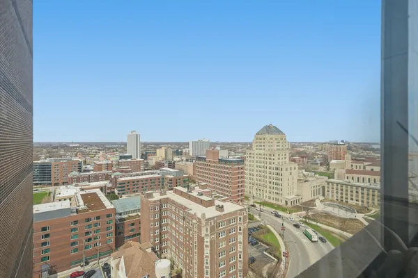 $149,999 | 6325 North Sheridan Road, Unit 1808, Chicago, IL 60660