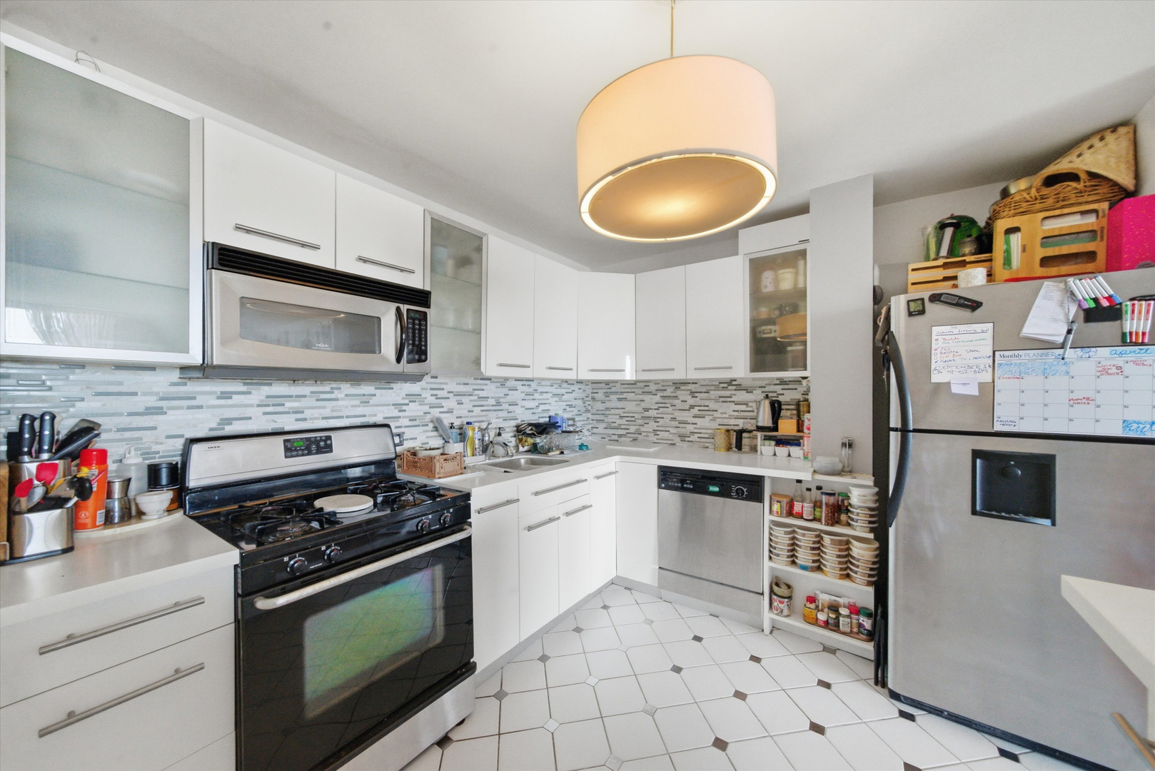 6325 North Sheridan Road, Unit 1808 Chicago, IL 60660 - Photo 9 of 20