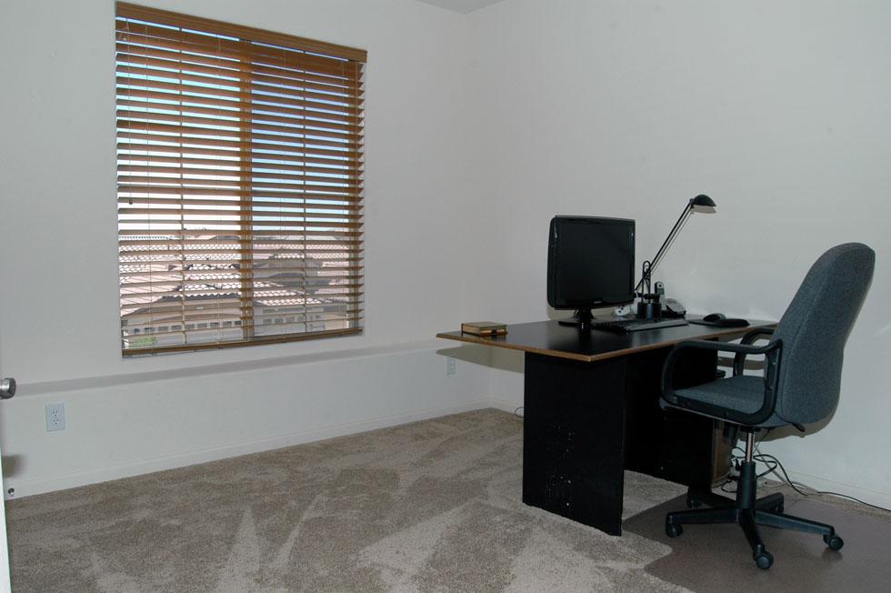 2008 West Caleb Road Phoenix, AZ 85085 - Photo 4 of 20 BR 3