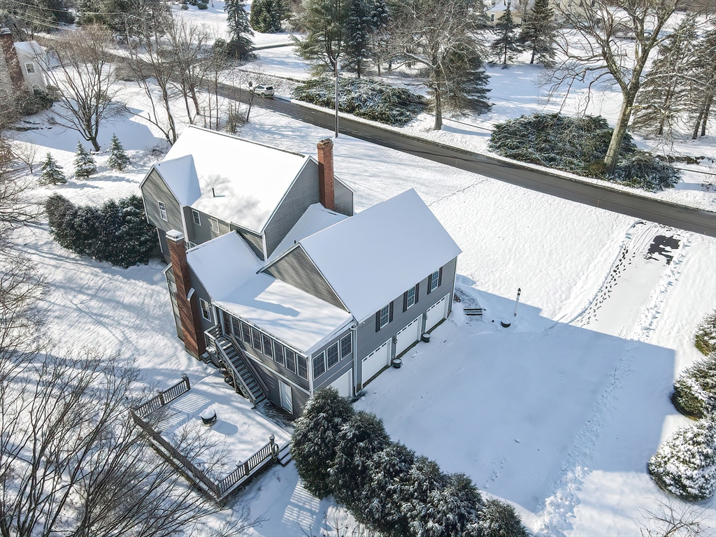 11 Brigham Road Paxton, MA 01612 - Photo 39 of 42 a view of a chairs and table in the terrace