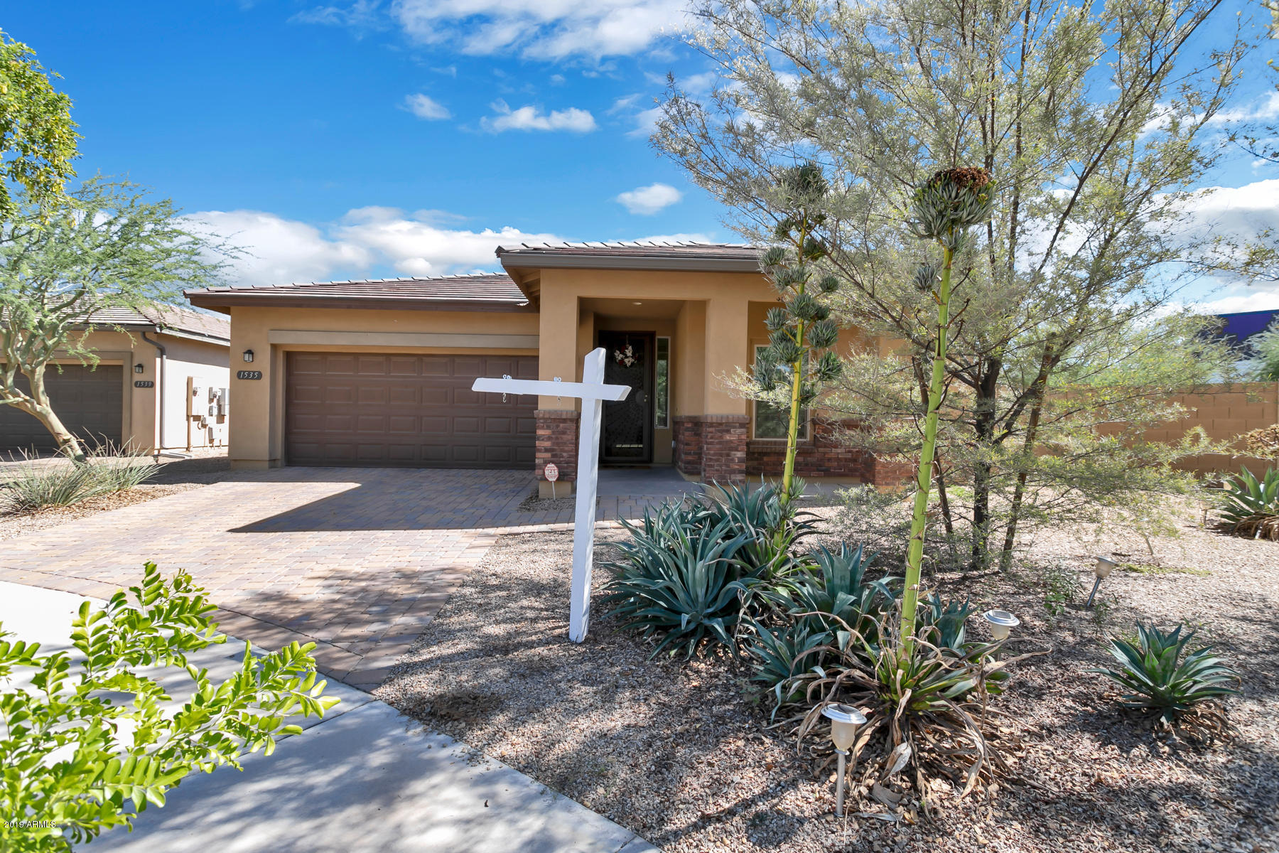 1535 East Apollo Road Phoenix, AZ 85042 - Photo 2 of 15 _MG_2021