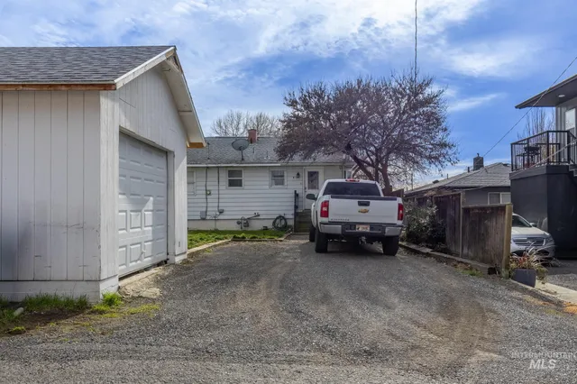 $340,000 | 112 18th Avenue, Lewiston, ID 83501