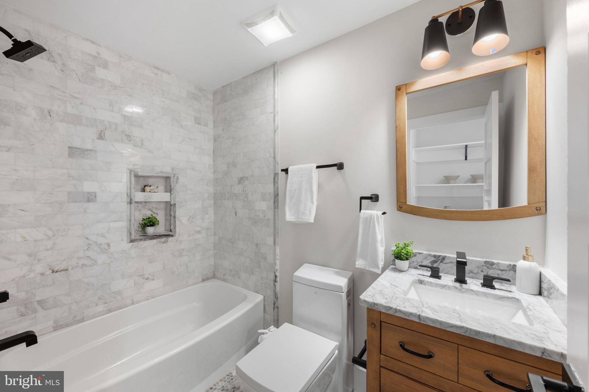 1421 Meridian Place Northwest Washington, DC 20010 - Photo 23 of 41