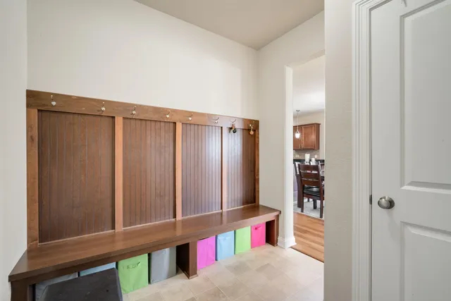 $599,900 | 21679 South Weather Edge Circle, Lannon, WI 53046