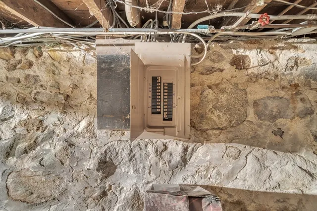 a view of a outdoor space