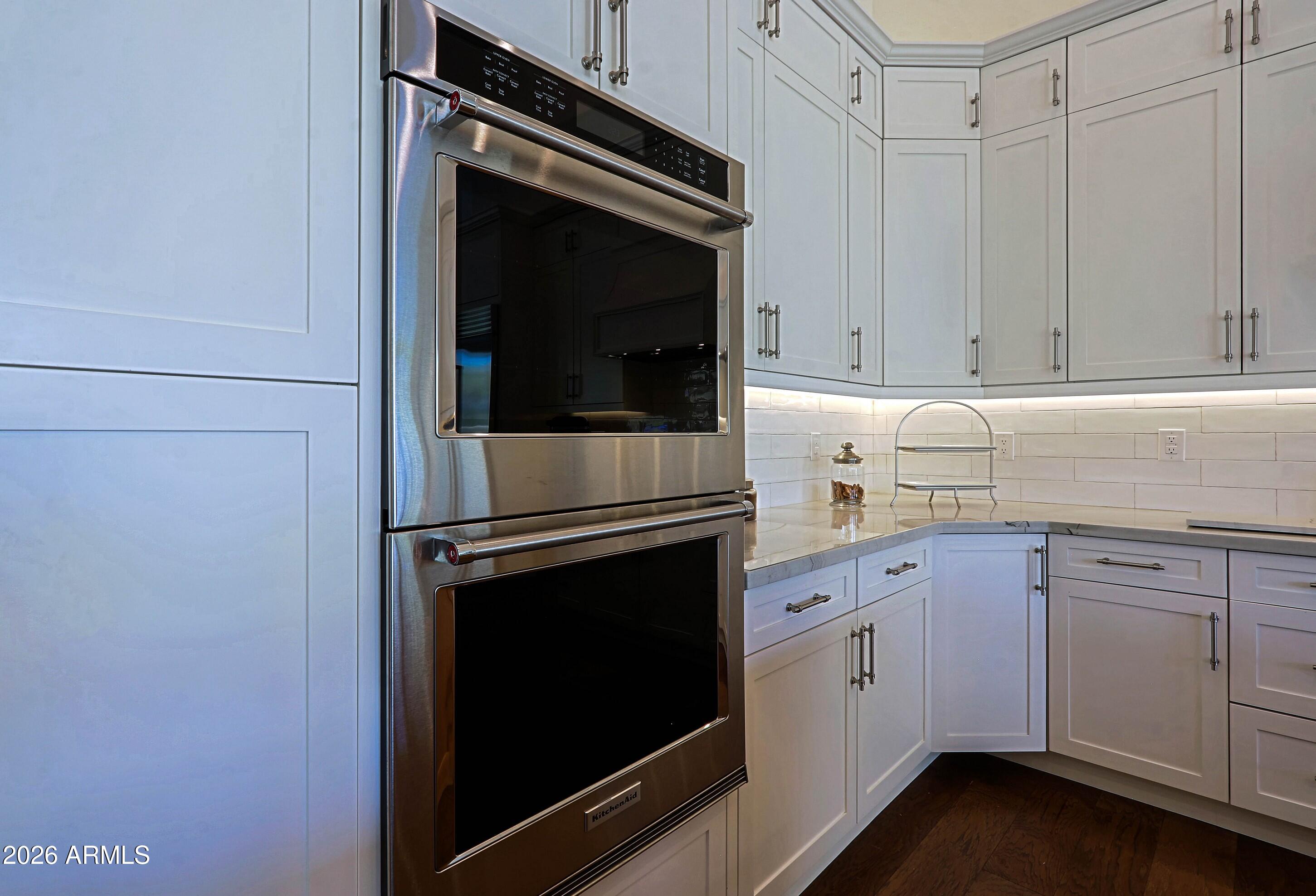 11594 East Chama Road Scottsdale, AZ 85255 - Photo 11 of 58 Kitchen 7