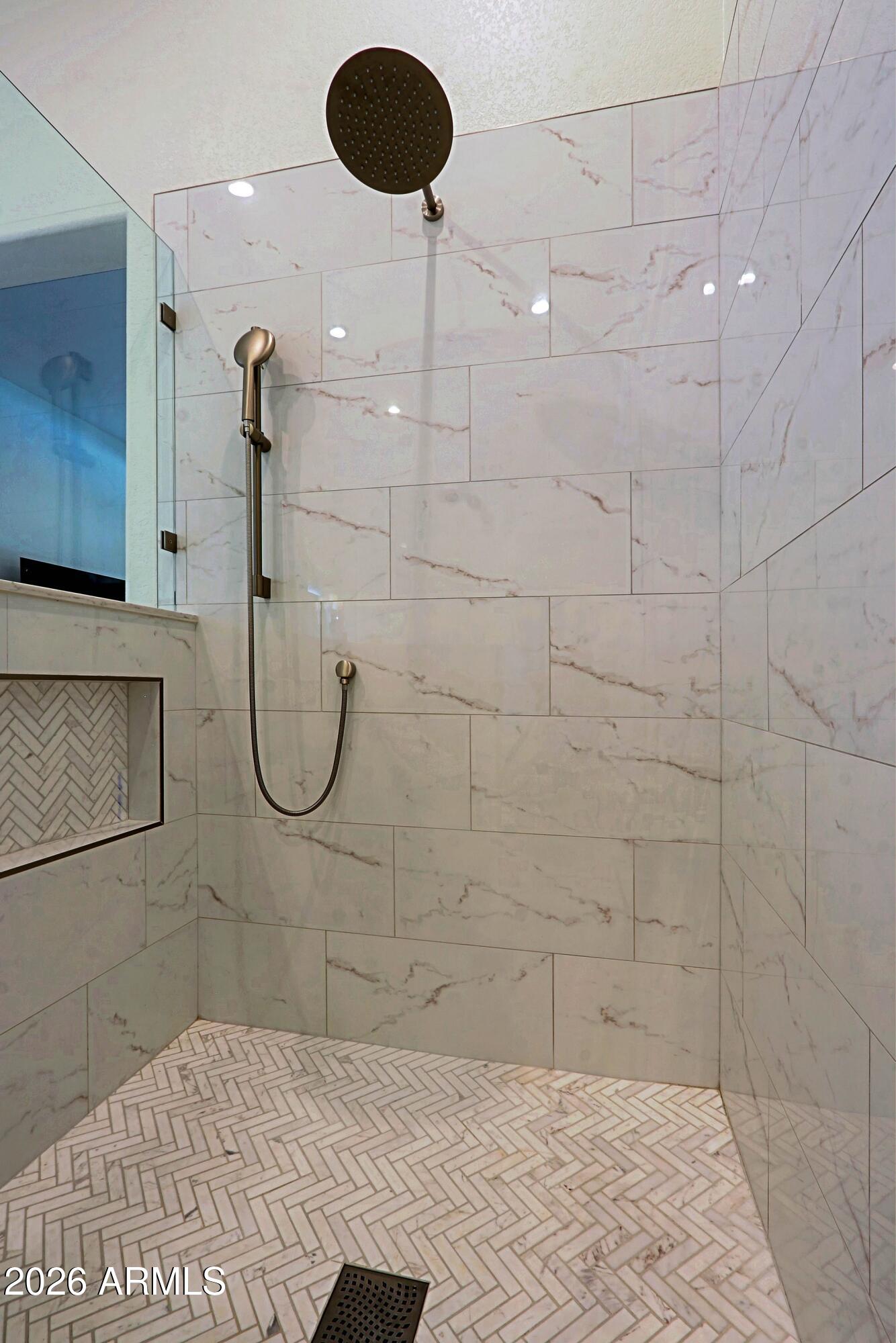 11594 East Chama Road Scottsdale, AZ 85255 - Photo 35 of 58 Master Bath 9