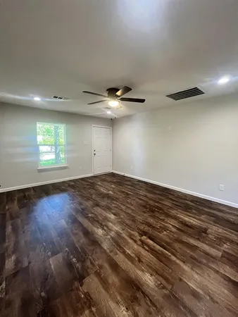 $1,290 | 1012 Whispering Springs Drive, Tool, TX 75143