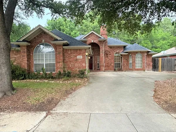 $325,000 | 3125 Watercress Circle, Arlington, TX 76012