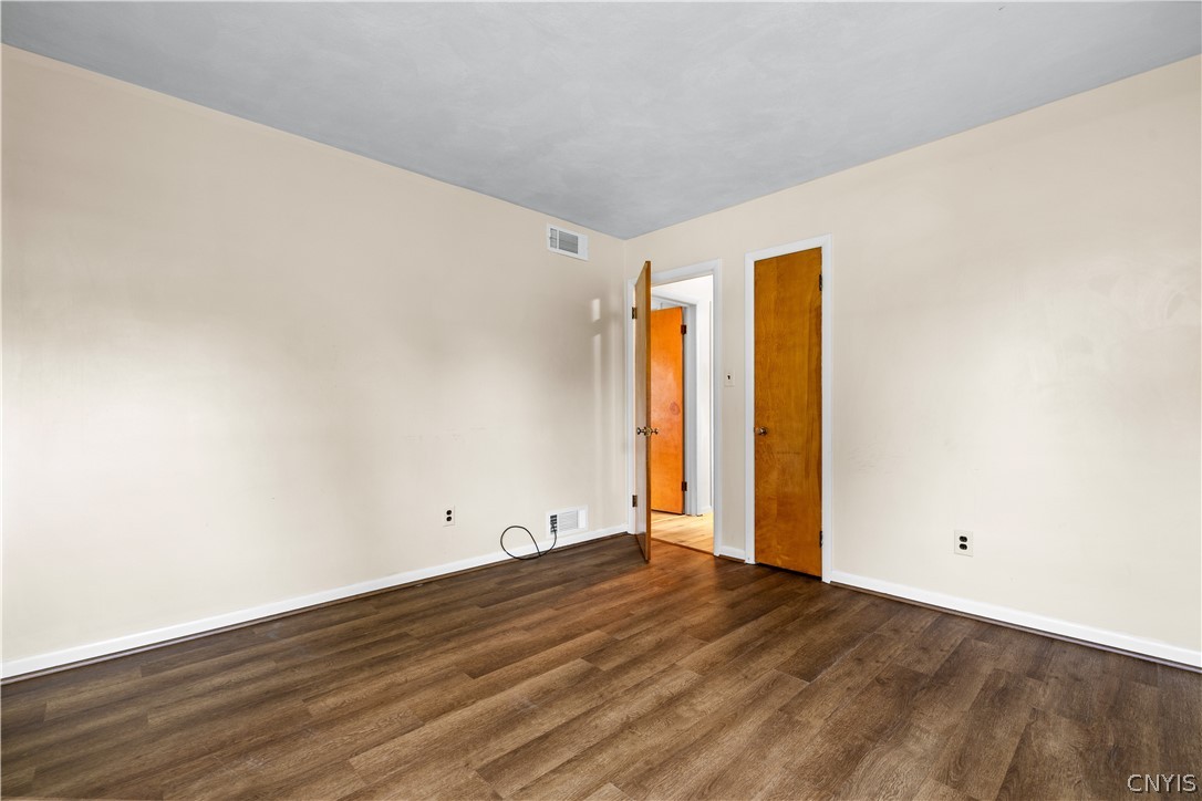 6 Roman Road New Hartford, NY 13413 - Photo 17 of 27
