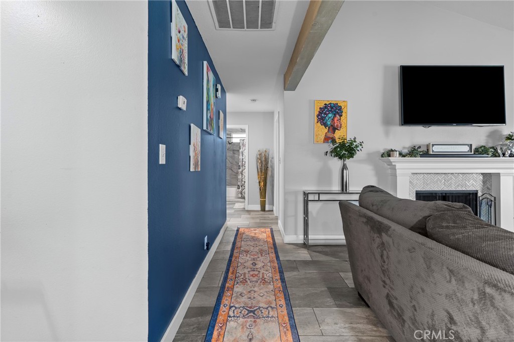 1111 Mountain View Lane Colton, CA 92324 - Photo 15 of 28