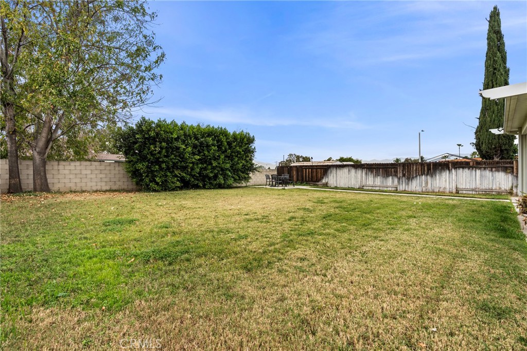 1111 Mountain View Lane Colton, CA 92324 - Photo 25 of 28