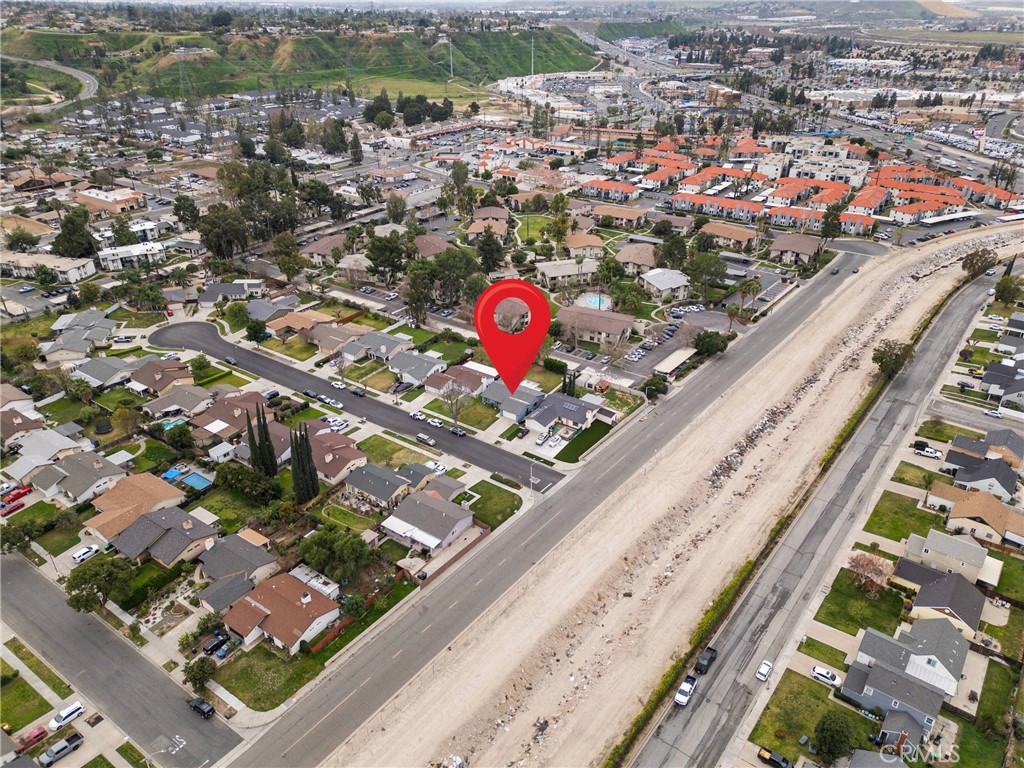 1111 Mountain View Lane Colton, CA 92324 - Photo 5 of 28