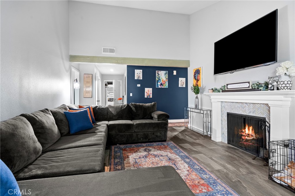 1111 Mountain View Lane Colton, CA 92324 - Photo 9 of 28