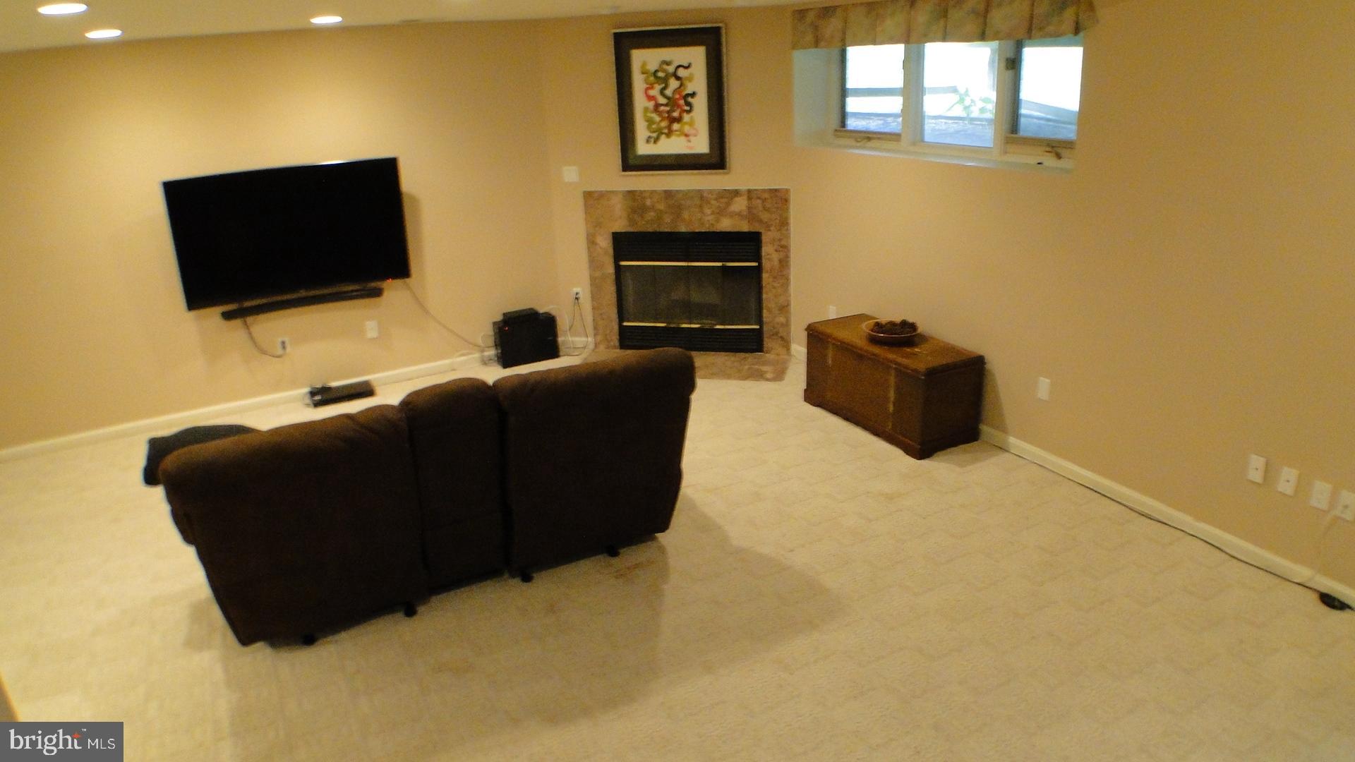 5175 Columbia Road, Unit 1143 Columbia, MD 21044 - Photo 37 of 48 Basement Recreation Room from "office"