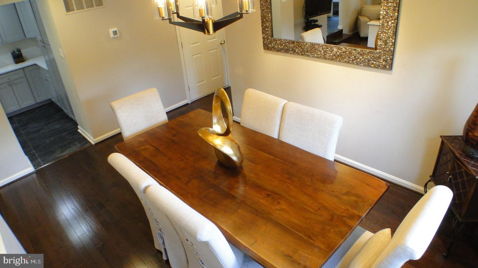 5175 Columbia Road, Unit 1143 Columbia, MD 21044 - Photo 10 of 48 Dining Room