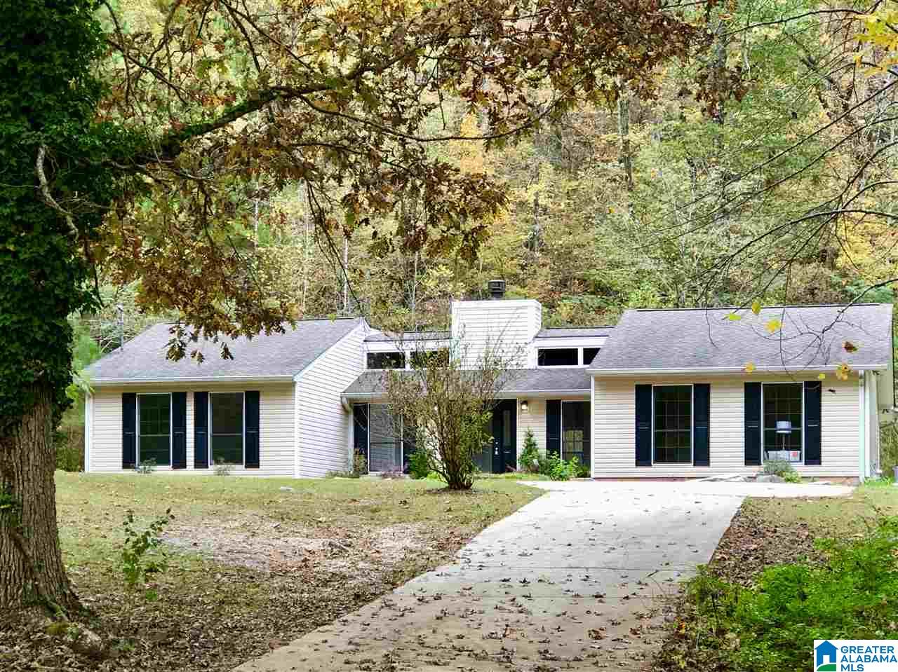 706 Valley Trail Warrior, AL 35180 - Photo 1 of 15