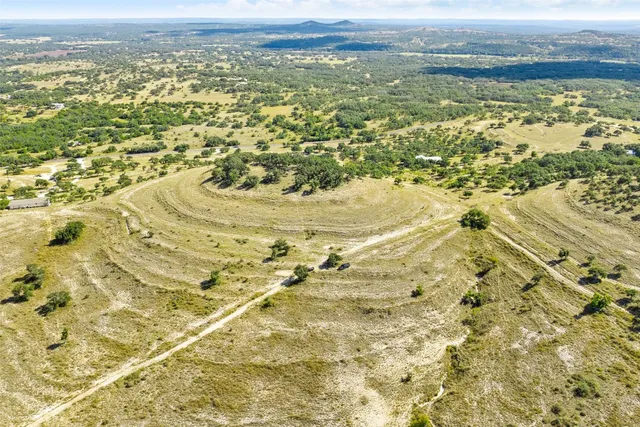 $1,500,000 | 5434 Kendalia Road, Blanco, TX 78606