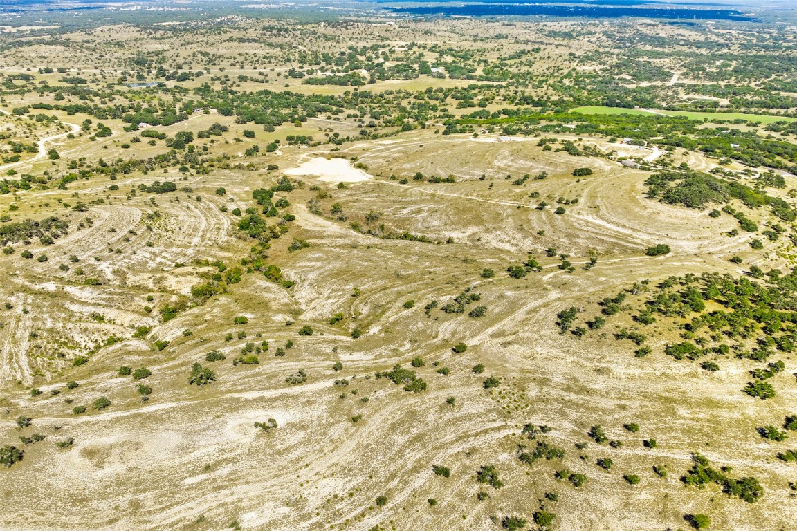 5434 Kendalia Road Blanco, TX 78606 - Photo 31 of 40
