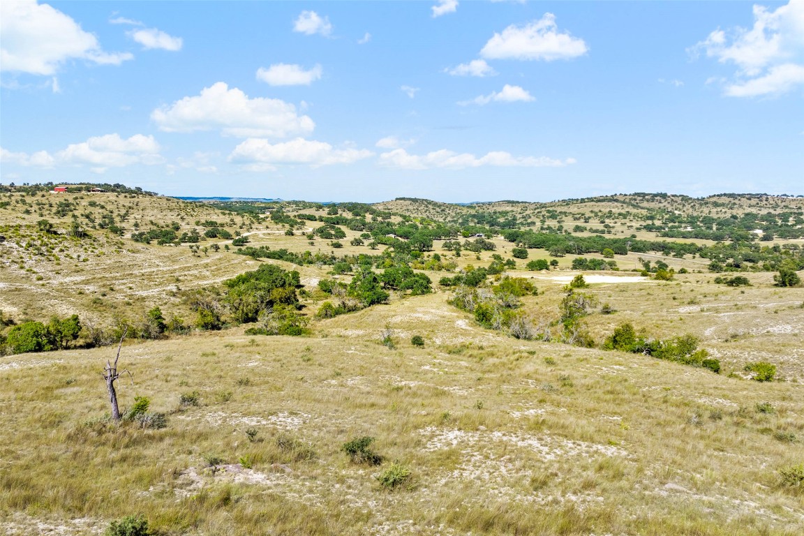 5434 Kendalia Road Blanco, TX 78606 - Photo 32 of 40