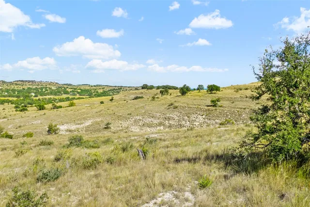 $1,500,000 | 5434 Kendalia Road, Blanco, TX 78606