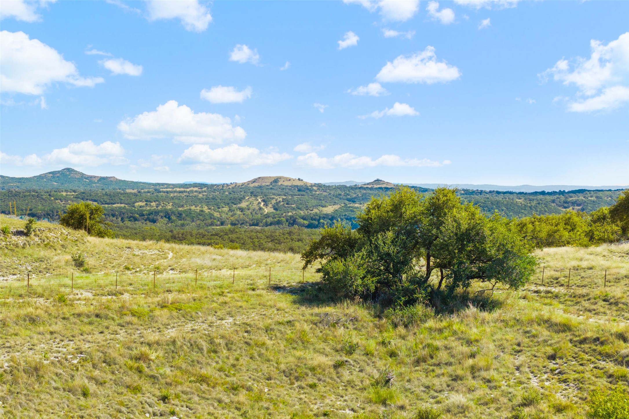5032 Kendalia Road Blanco, TX 78606 - Photo 37 of 40 a view of lake with mountain