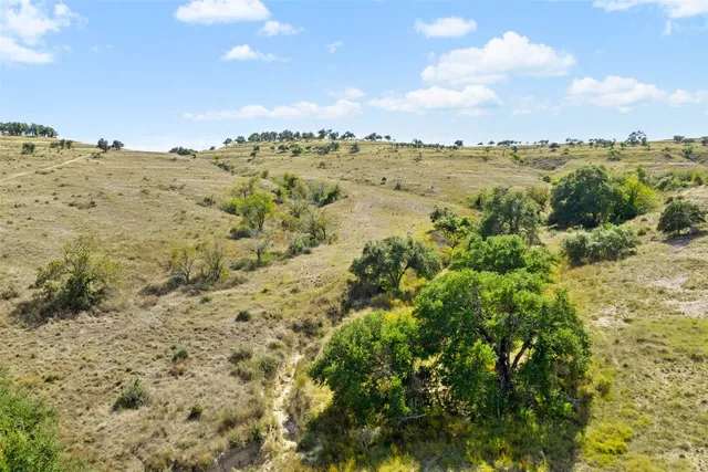 $1,500,000 | 5434 Kendalia Road, Blanco, TX 78606