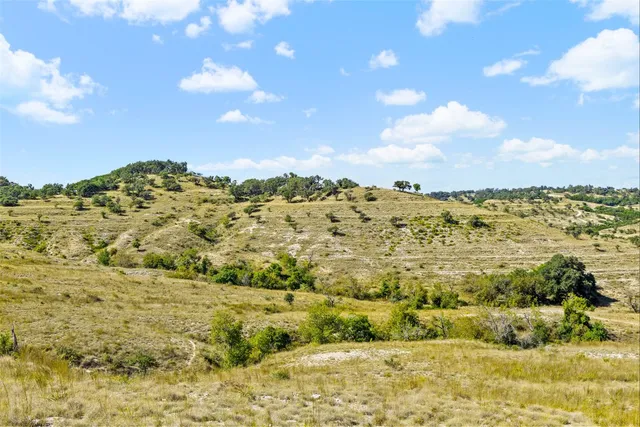 $1,500,000 | 5434 Kendalia Road, Blanco, TX 78606