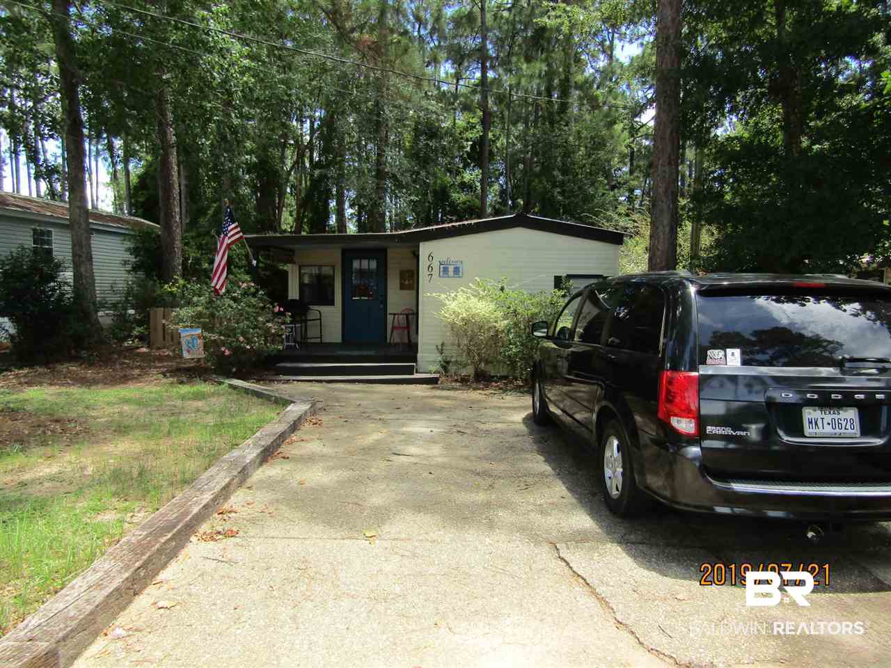 667 Escambia Loop Lillian, AL 36549 - Photo 2 of 15