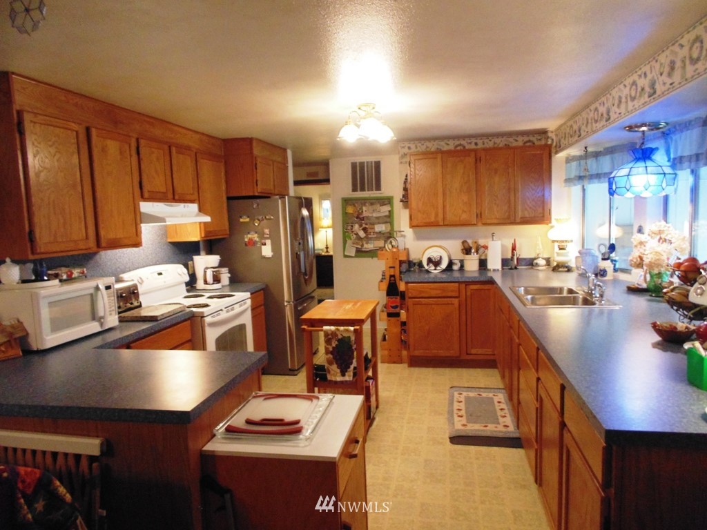 16839 Littlerock Road Southwest Rochester, WA 98579 - Photo 5 of 25