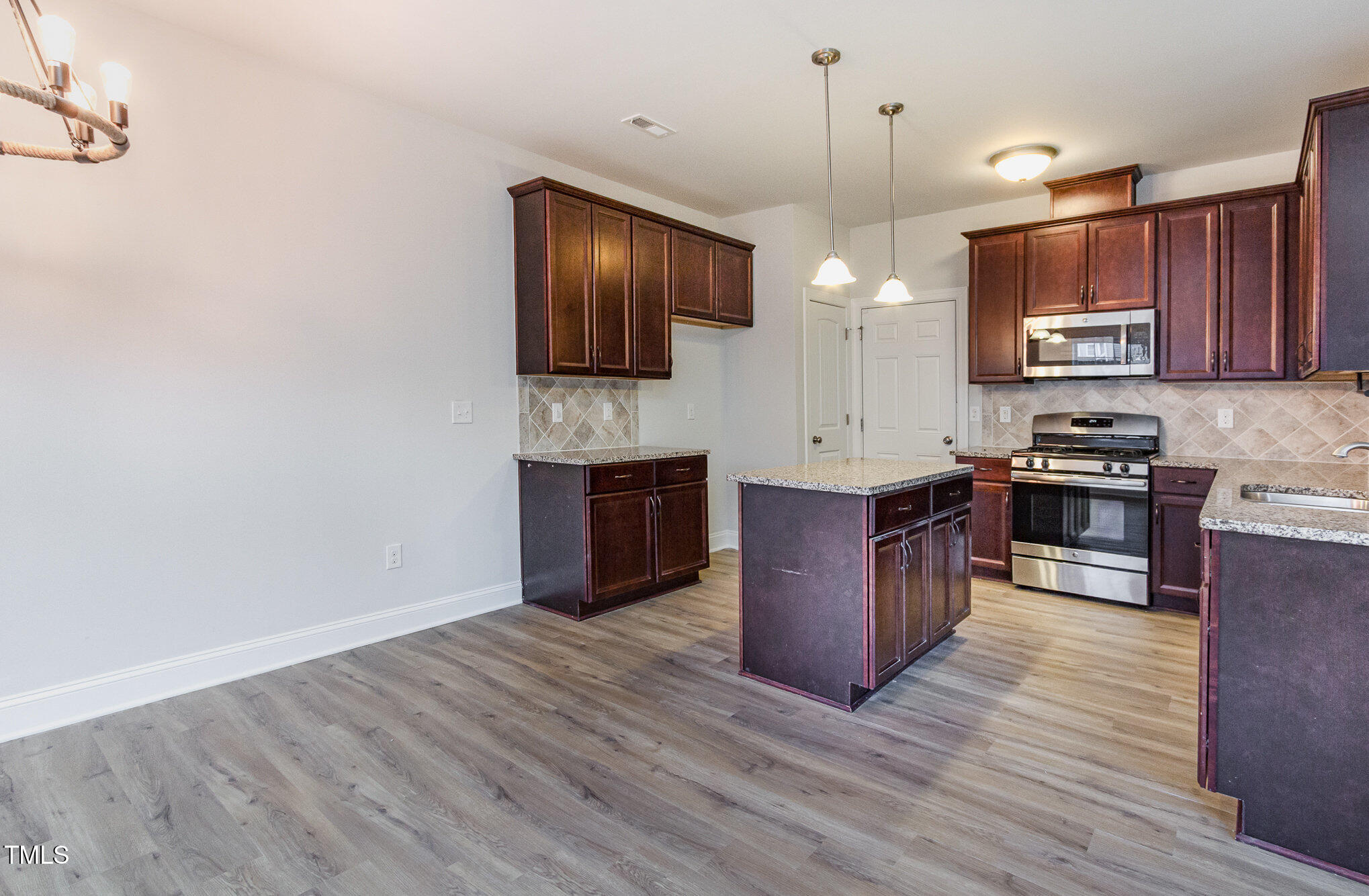 1122 Tulip Poplar Road Fuquay-Varina, NC 27526 - Photo 9 of 25 006_file_760