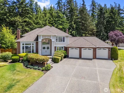 $1,750,000 | 320 210th Court Southeast, Sammamish, WA 98074