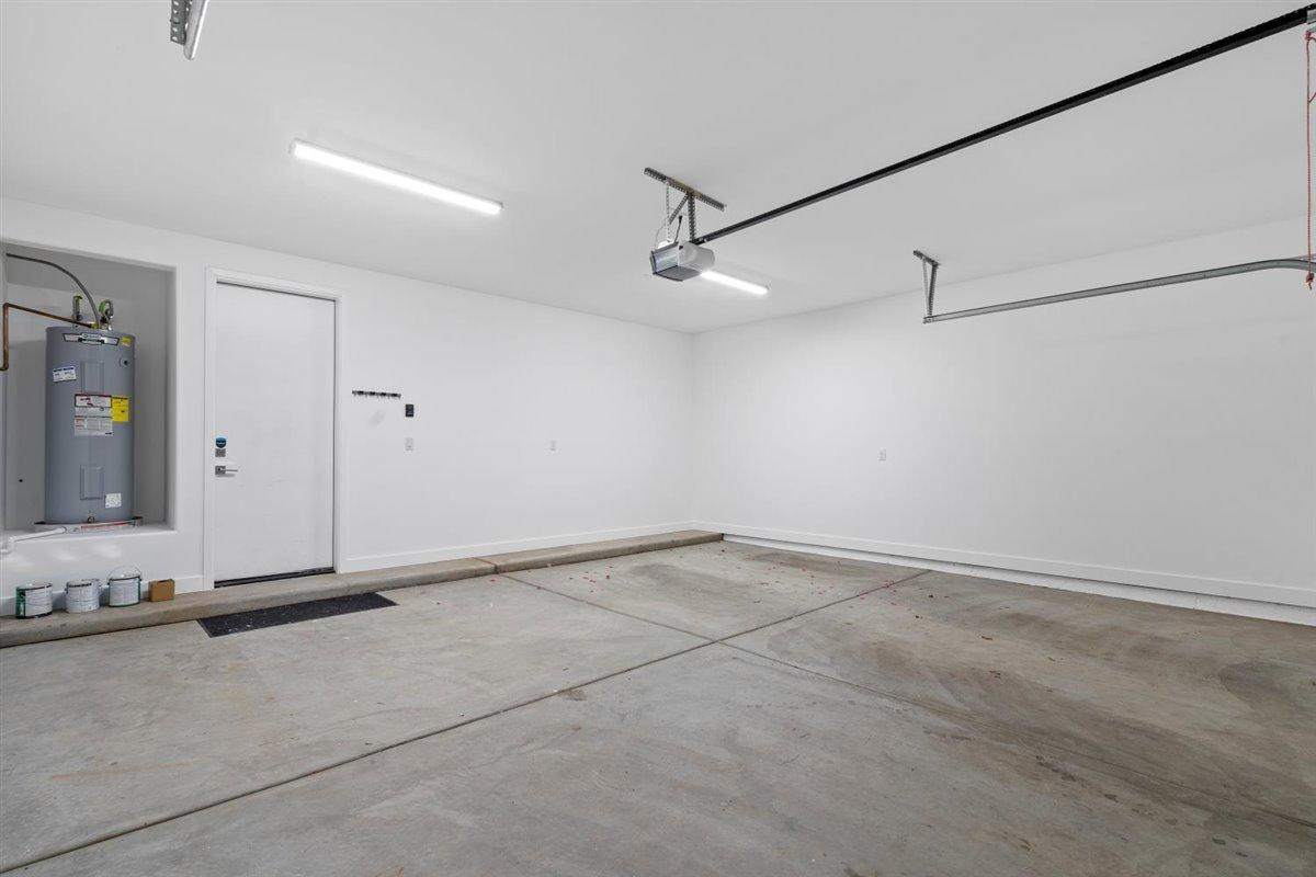 1214 West 5th Street, Unit 2 Tempe, AZ 85281 - Photo 14 of 26 a view of an empty room