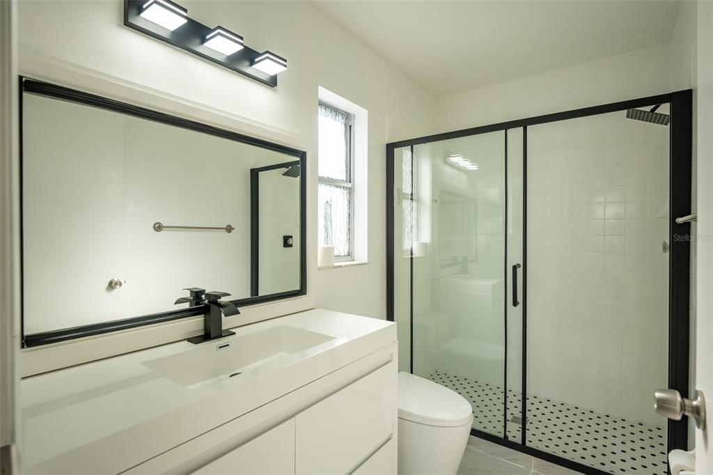 1025 Clovercrest Road Orlando, FL 32811 - Photo 13 of 16