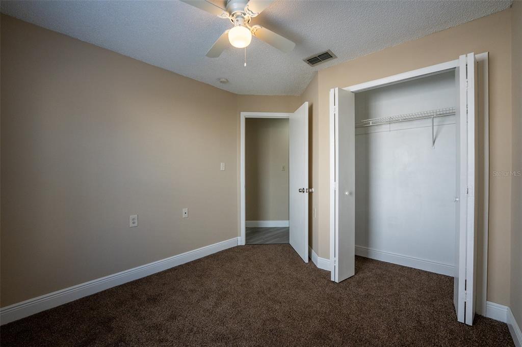 1025 Clovercrest Road Orlando, FL 32811 - Photo 14 of 16