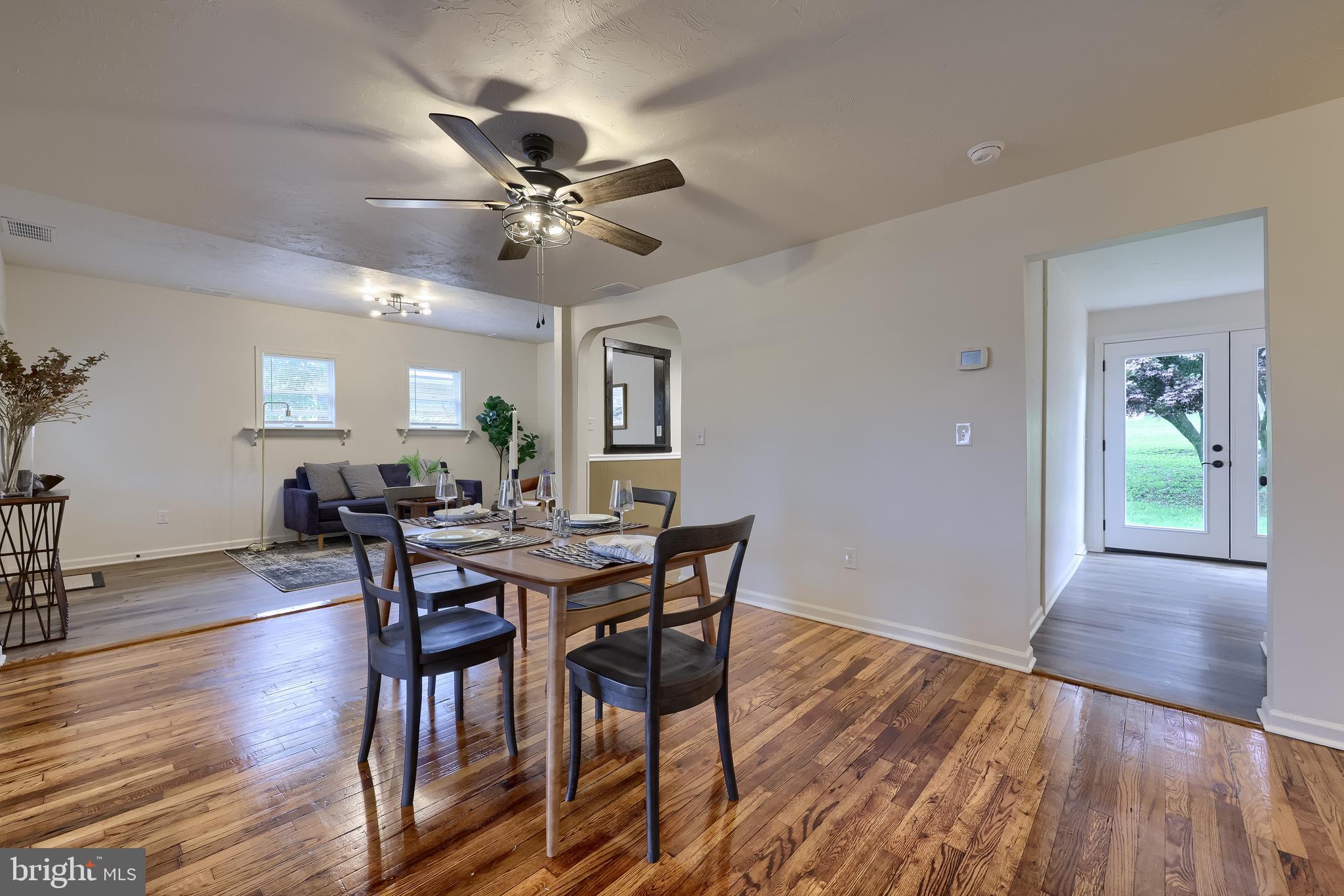 643 Franklin Street Columbia, PA 17512 - Photo 20 of 46 a view of a dining room with furniture window and wooden floor