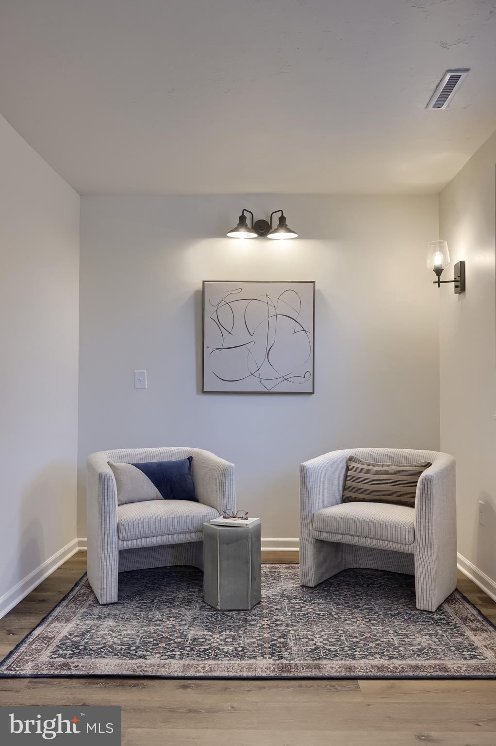 643 Franklin Street Columbia, PA 17512 - Photo 23 of 46 a living room with furniture and a rug