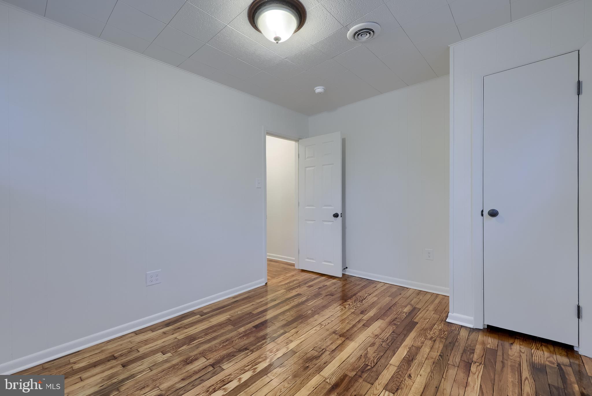 643 Franklin Street Columbia, PA 17512 - Photo 29 of 46 a view of room